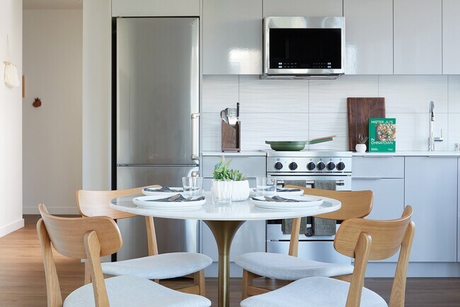 Shoresmith photo 4