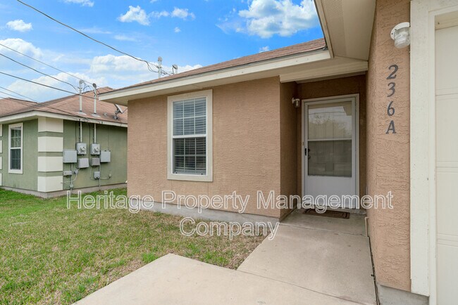 236 Rosalie Dr New Braunfels, TX 78130 photo 4