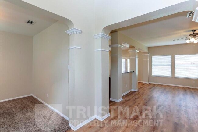 212 Crowfoot Dr Harker Heights, TX 76548 photo 3