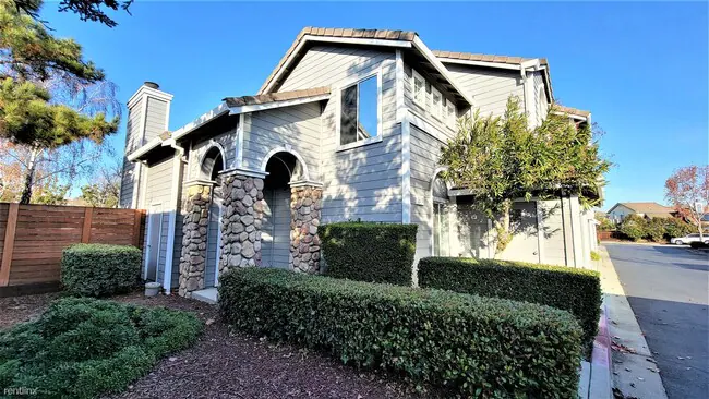 5675 Snowflake Common, Fremont, CA 94538 photo 2