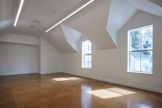 800 High School Way Mountain View, CA 94041 photo 2