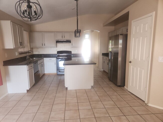 5511 S 15th Way Phoenix, AZ 85040 photo 5