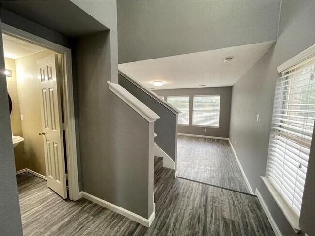 3638 Windhill Loop Round Rock, TX 78681 photo 3
