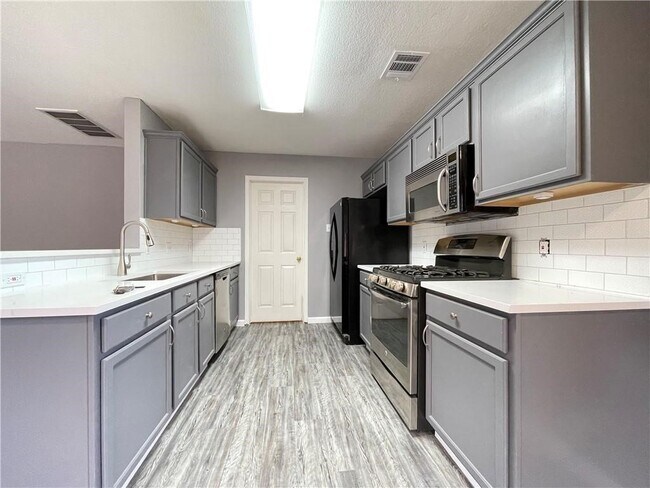3638 Windhill Loop Round Rock, TX 78681 photo 4