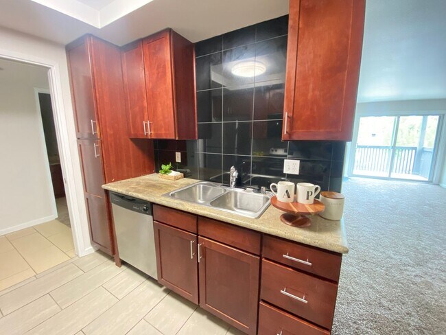 1315 A Street, Hayward, CA 94541 photo 3