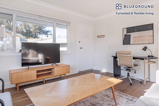 15 S Broadway Millbrae, CA 94030 photo 4