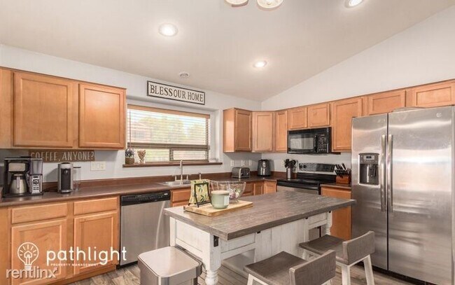 2191 S 160th Ln Goodyear, AZ 85338 photo 3