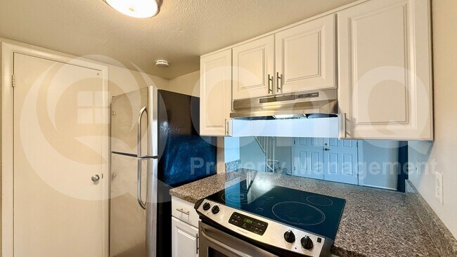 5304 W Hearn Rd Glendale, AZ 85306 photo 3