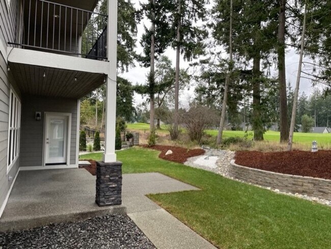 4237 Caddyshack Dr NE Golf Course home, Hawks Prairie area photo 3