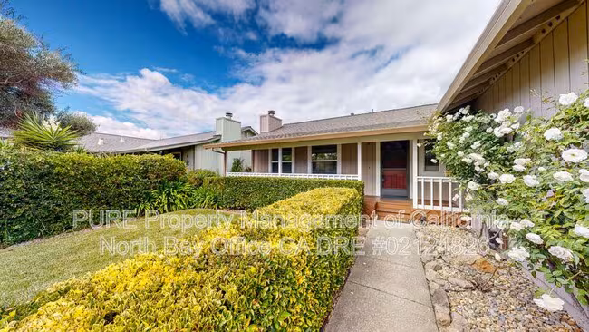 2007 Marble St Santa Rosa, CA 95407 photo 3