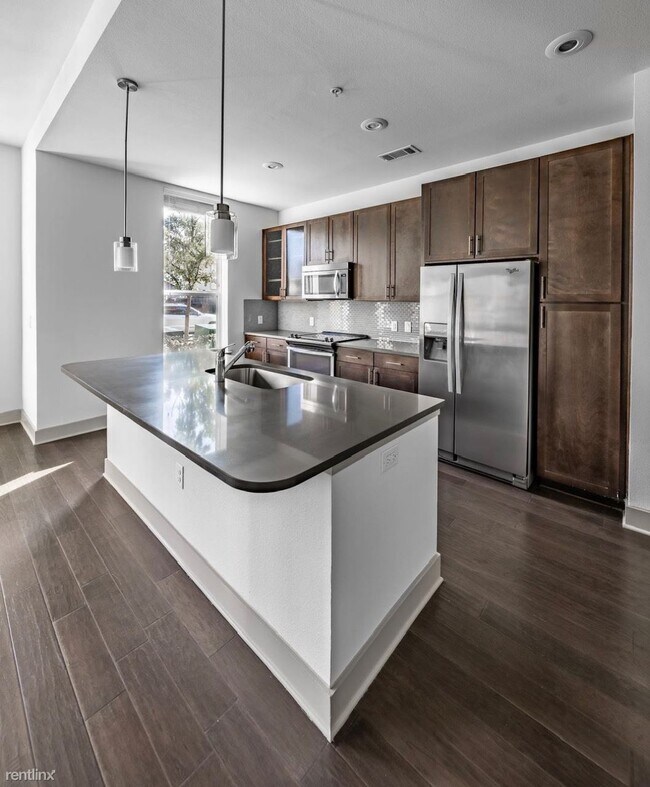 2122 N Mays St Round Rock, TX 78664 photo 4