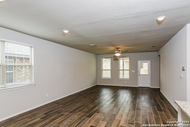 10549 Bricewood Pk San Antonio, TX 78254 photo 2