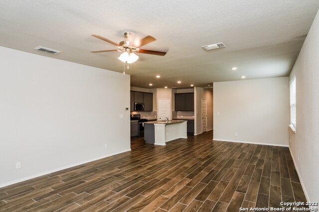10549 Bricewood Pk San Antonio, TX 78254 photo 3