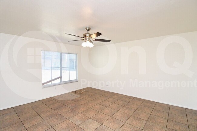 3840 N 43rd Ave Phoenix, AZ 85031 photo 4