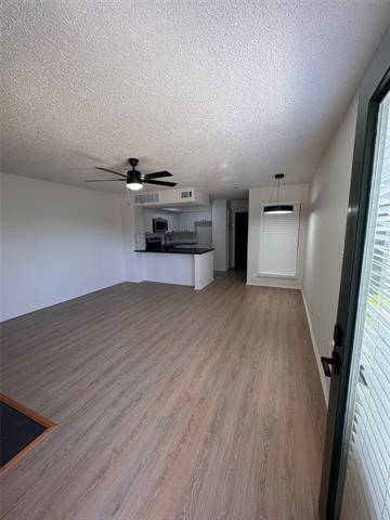 2305 Basil Dr Arlington, TX 76006 photo 3