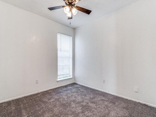 514 Meadow Lane, Forney, TX 75126 photo 2