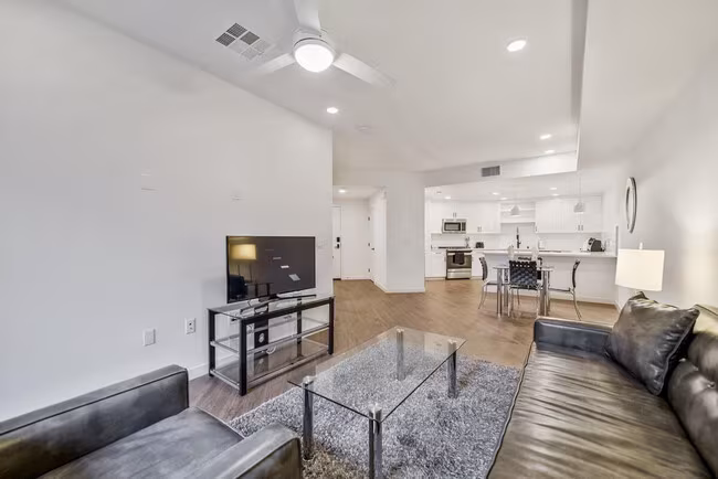 8875 Costa Verde Blvd San Diego, CA 92122 photo 4