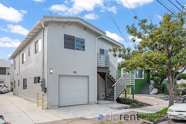 981 39th Street, Oakland, CA 94608 photo 2