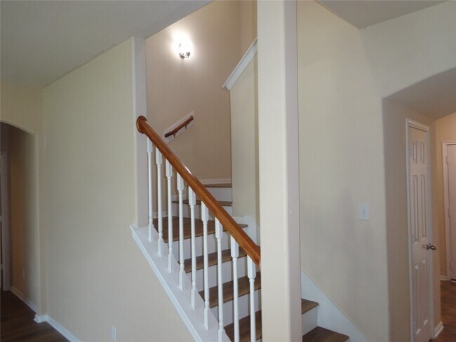 4938 Yearling Ridge Court, Katy, TX 77449 photo 2