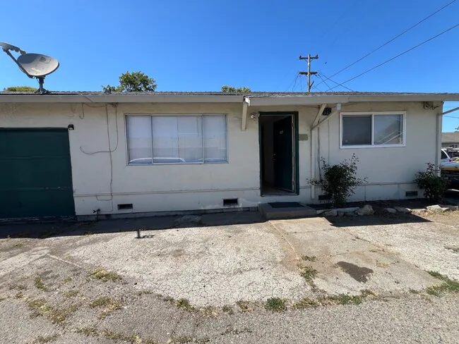 915 Aston Ave Santa Rosa, CA 95404 photo 2