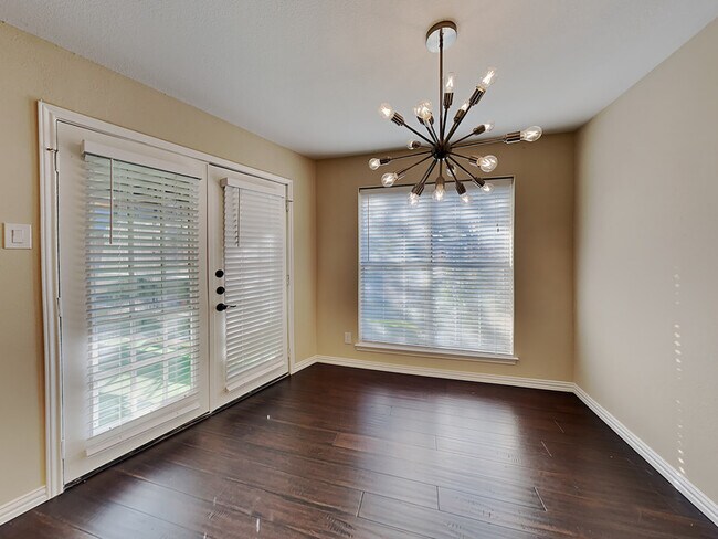 3401 Monticello Park Place, Fort Worth, TX 76107 photo 5