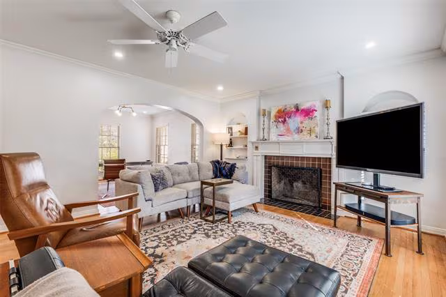 2525 Auburn Ave Dallas, TX 75214 photo 3