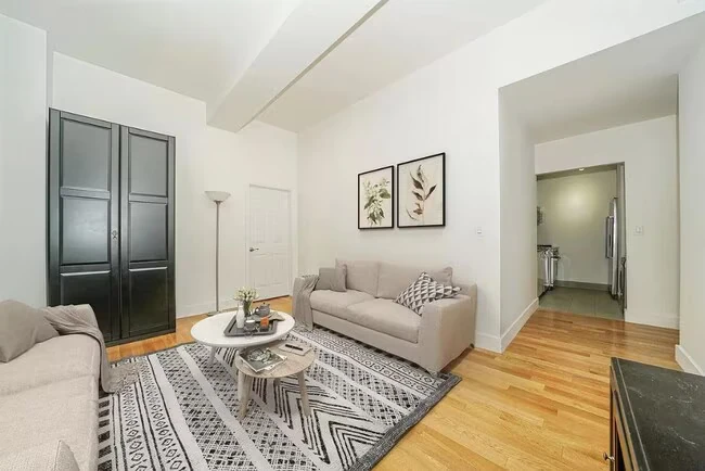 99 John St New York, NY 10038 photo 2