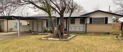 3560 Regal Rd Fort Worth, TX 76111 photo 2