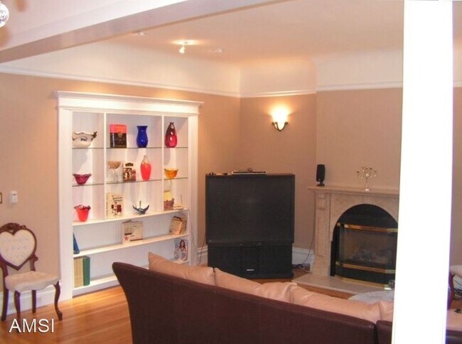 1115 Lincoln Way, San Francisco, CA 94122 photo 3
