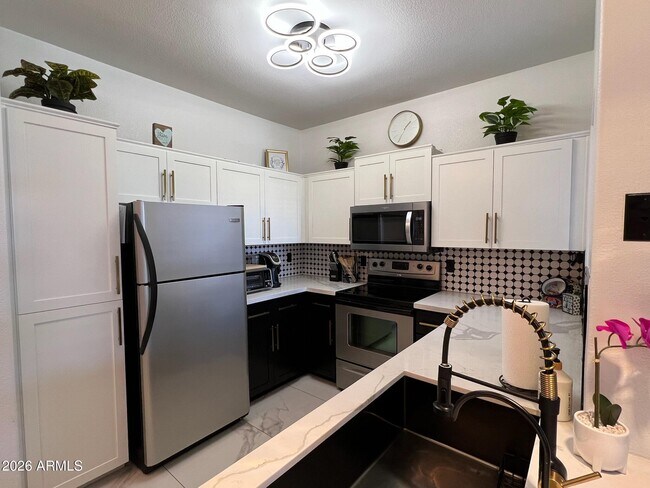 5335 E Shea Blvd Scottsdale, AZ 85254 photo 2