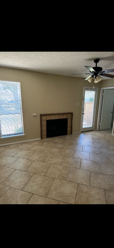 1614 Pecan Chase Circle, Arlington, TX 76012 photo 4