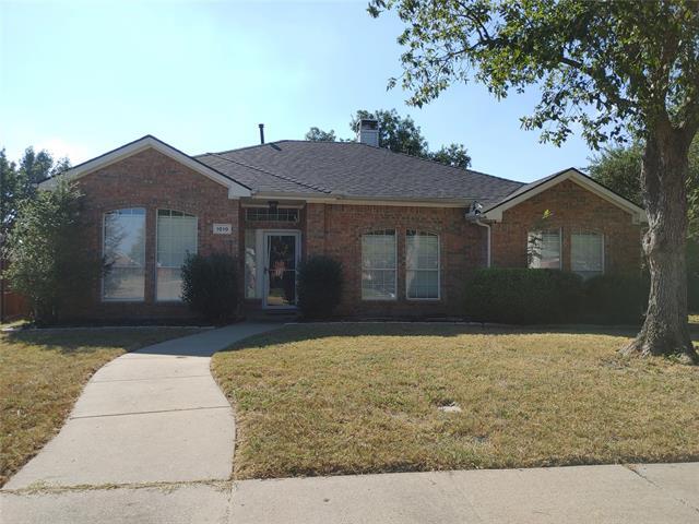 1010 Mark Twain Drive, Allen, TX 75002 photo 2
