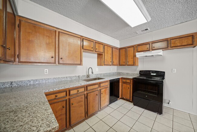 3813 Wood Sorrel Drive, Dickinson, TX 77539 photo 4