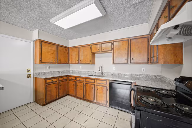 3813 Wood Sorrel Drive, Dickinson, TX 77539 photo 3