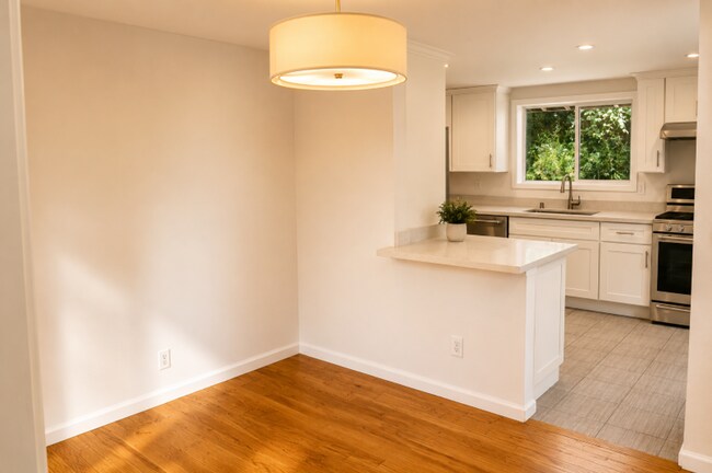 95 Marguerite Ave Mill Valley, CA 94941 photo 4