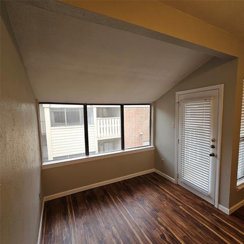 9600 ROYAL Ln Dallas, TX 75243 photo 3
