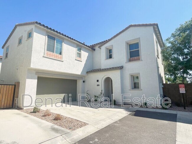 1365 W Bluejay Dr Chandler, AZ 85286 photo 2