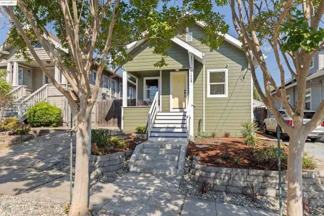 4118 Agua Vista St Oakland, CA 94601 photo 4