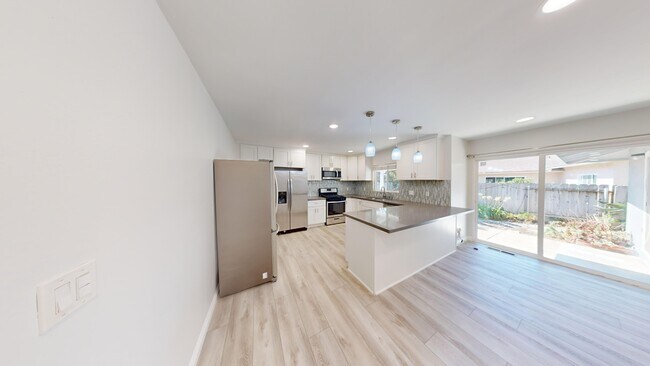 5165 Remington Rd San Diego, CA 92115 photo 3