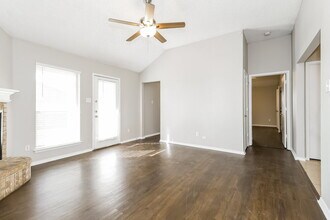 4553 Wheatland Drive, Fort Worth, TX 76179 photo 5