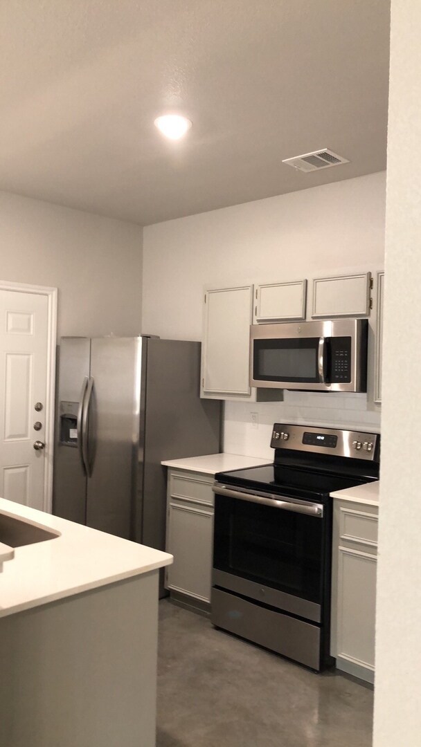 312 Lowes Blvd Killeen, TX 76542 photo 3