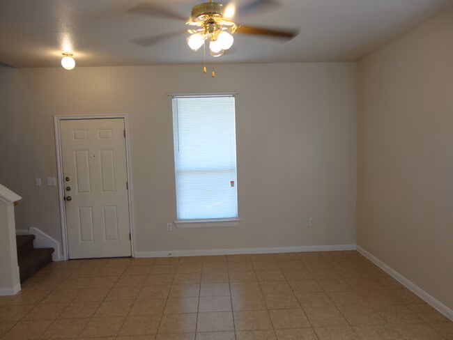 6116 Atwood St Austin, TX 78741 photo 4