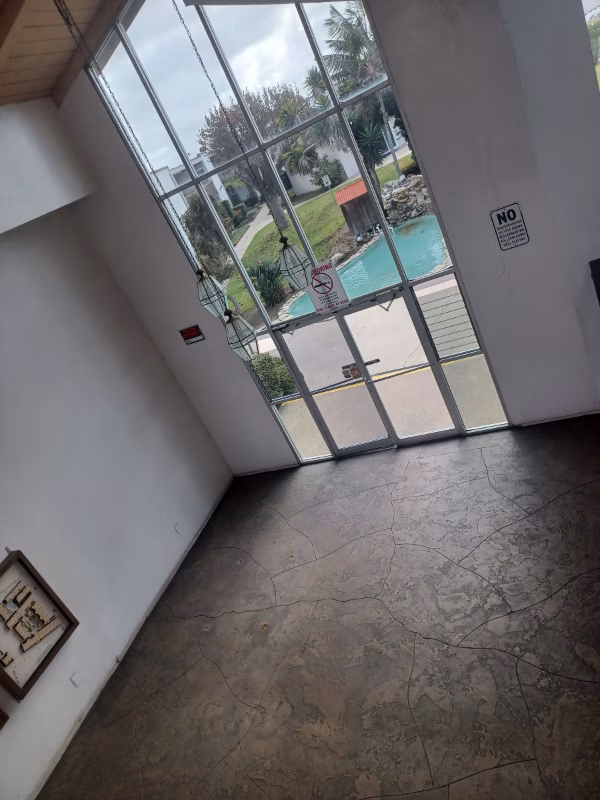 285 Moss St Chula Vista, CA 91911 photo 2