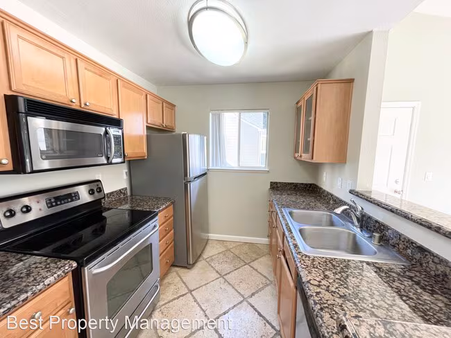 Perfect Shape Condo in San Ramon with many upgrades photo 2