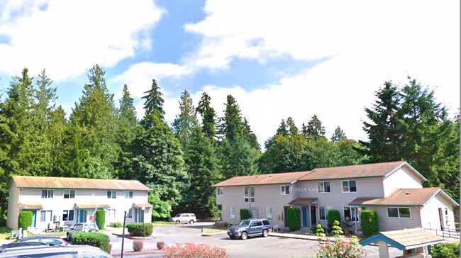 Cedarwood IV Apartments photo 5