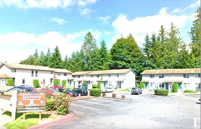 Cedarwood IV Apartments photo 4