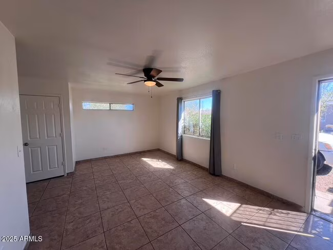 2549 E CHIPMAN Road photo 5