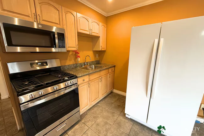 72 Crestview Ave Daly City, CA 94015 photo 4