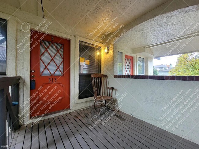 806 W 24th St Austin, TX 78705 photo 3