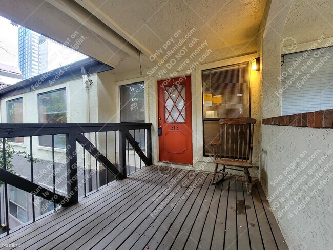 806 W 24th St Austin, TX 78705 photo 4
